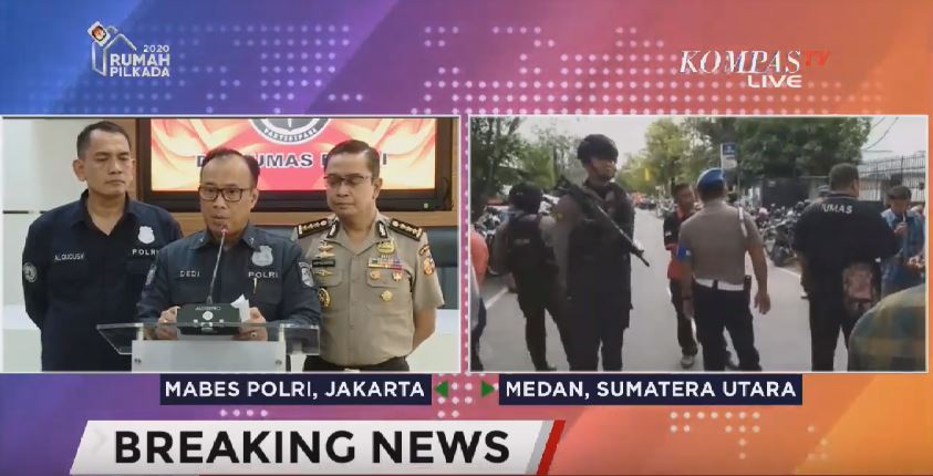 Karopenmas Mabes Polri Brigjend Dedi Prasetyo (tengah) mengatakan bahwa korban terluka hingga saat ini ada enam orang akibat bom bunuh diri di Polrestabes Medan yang dikatakannya saat konferensi pers di Mabel Polri Jakarta, Rabu (13/11/2019) 