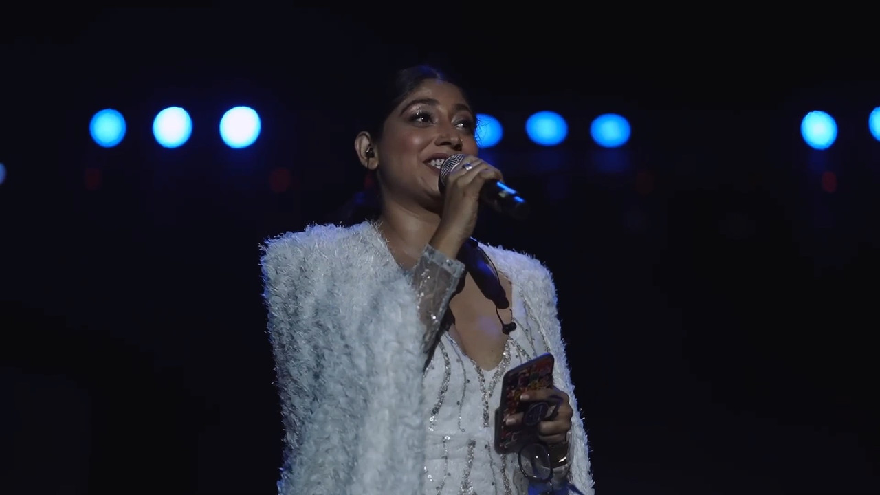 Abhaya Hiranmayi Big Boobs and Cleavage shaking.mp4_snapshot_00.10.779