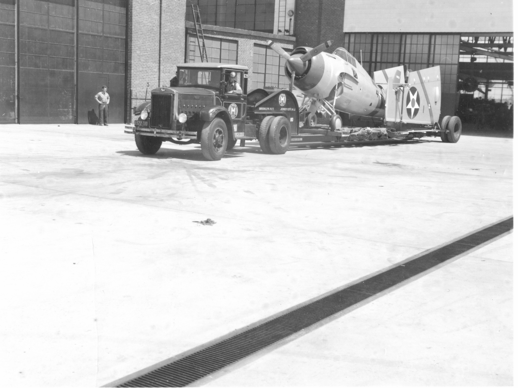 2 grum 686 F4F-3 to Worlds Fair, 5.1940