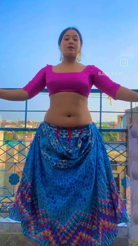 Nepali chibby lady sexy boobs and navel in pink blouse and blue dress mp4  snapshot 00 24 336  Postimages