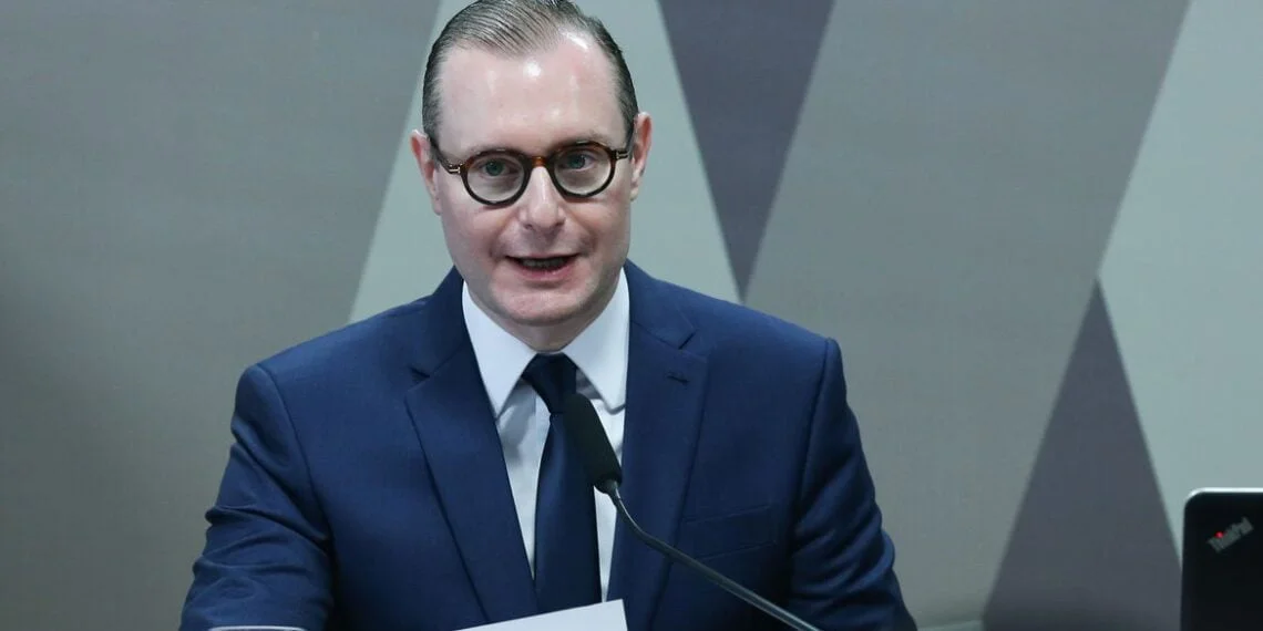 CCJ do Senado sabatina Zanin, indicado ao STF por Lula