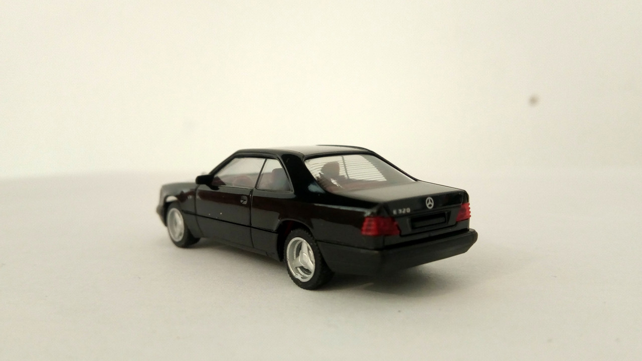 Mach (9024)