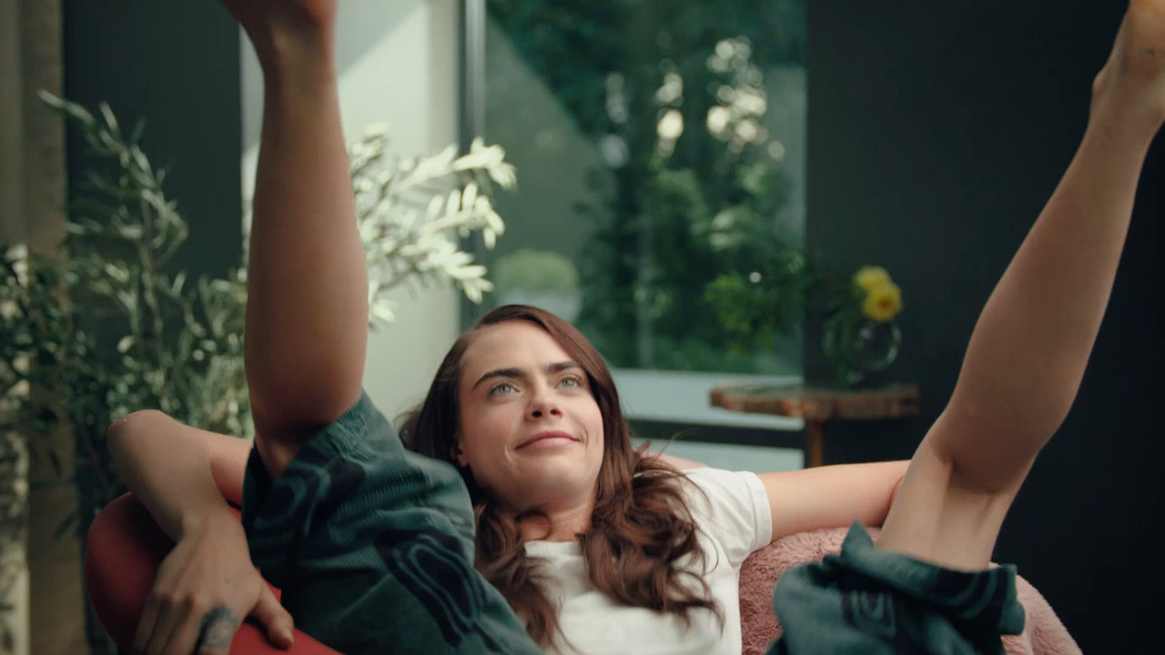 Planet Sex with Cara Delevingne_20230213_23250010.ts_snapshot_46.23.771