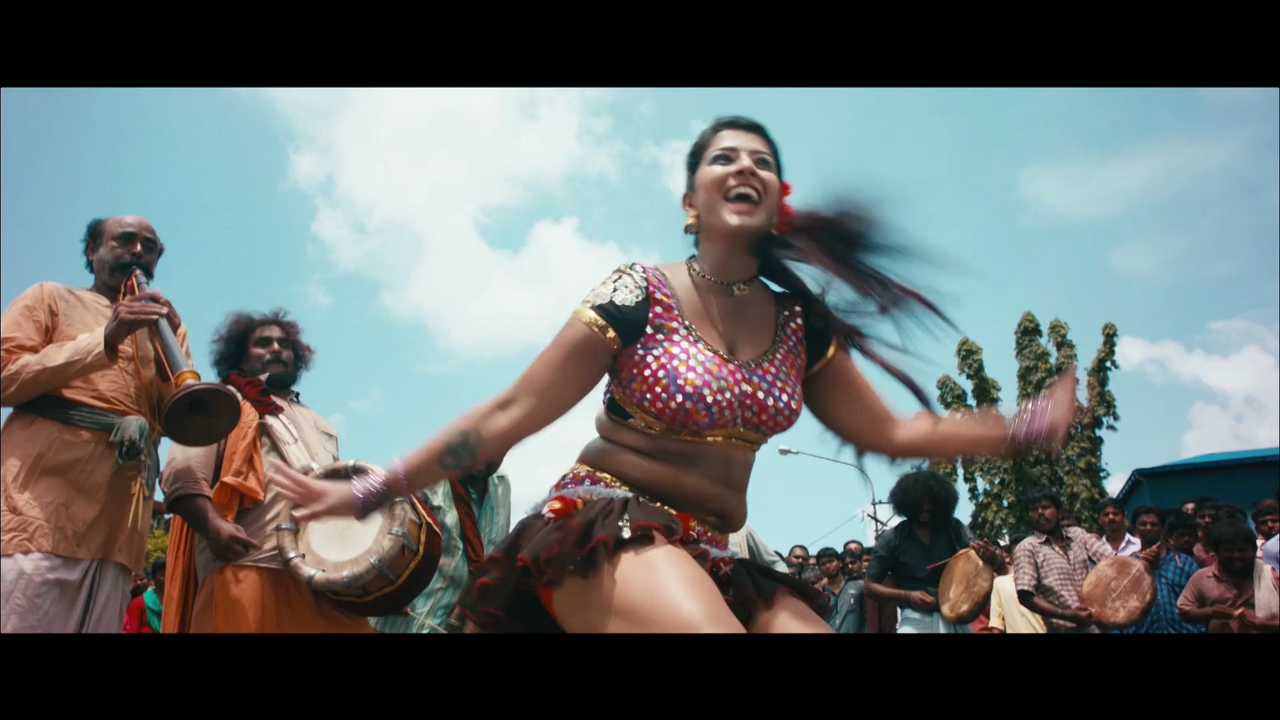 Varalakshmi - [SNAP] Hot  Dance Tharai Thappattai (4)