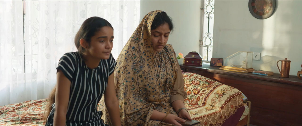Poovu 2024 WebRip [Malayalam] 480p 720p Screenshot