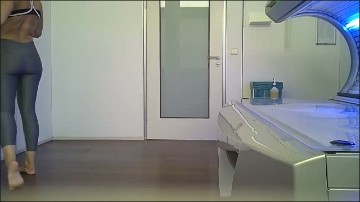 [Image: Voyeur53675101047.jpg]