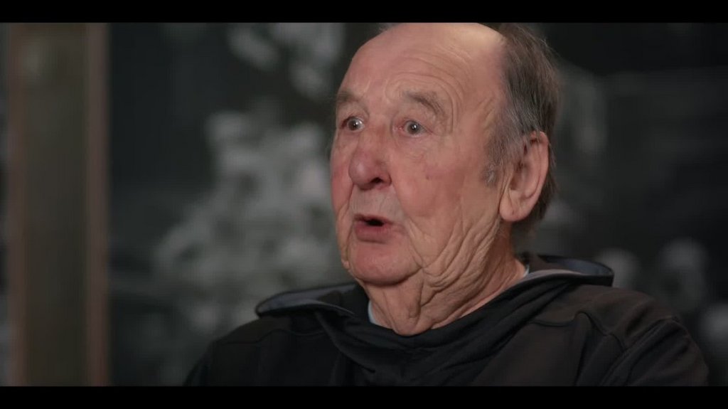 [Image: xdczh830hu6r.jpg]