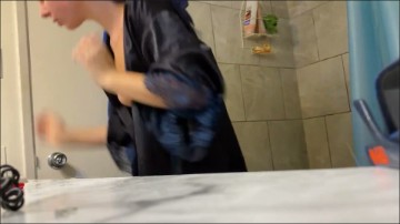 [Image: Voyeur58655112609.jpg]