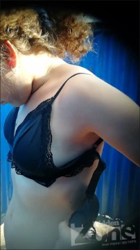 [Image: Voyeur15455093248.jpg]