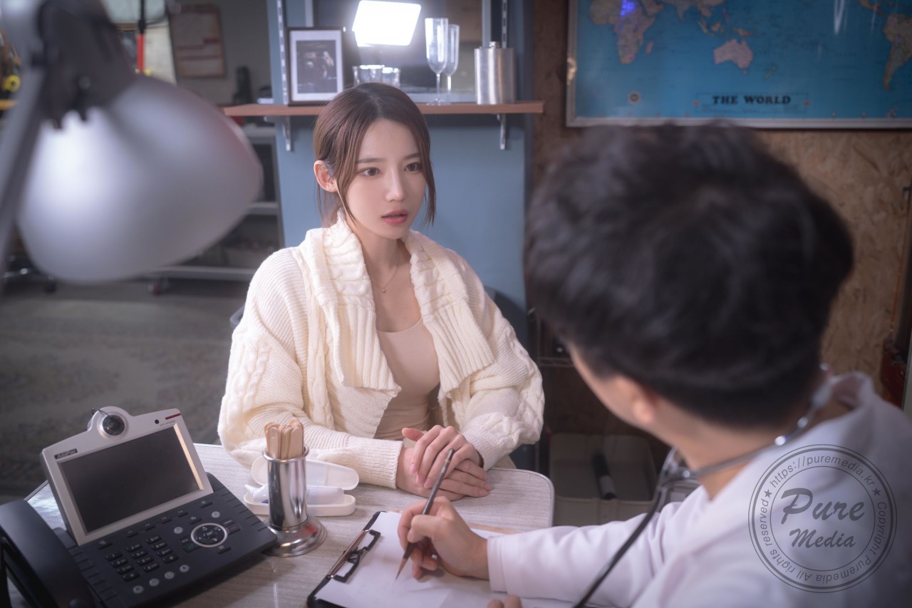 Yeha（예하）《浅色系针织长裙》写真，夜晚街道，温柔与氛围感美女欣赏插图7