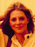 lindsay-wagner-d24