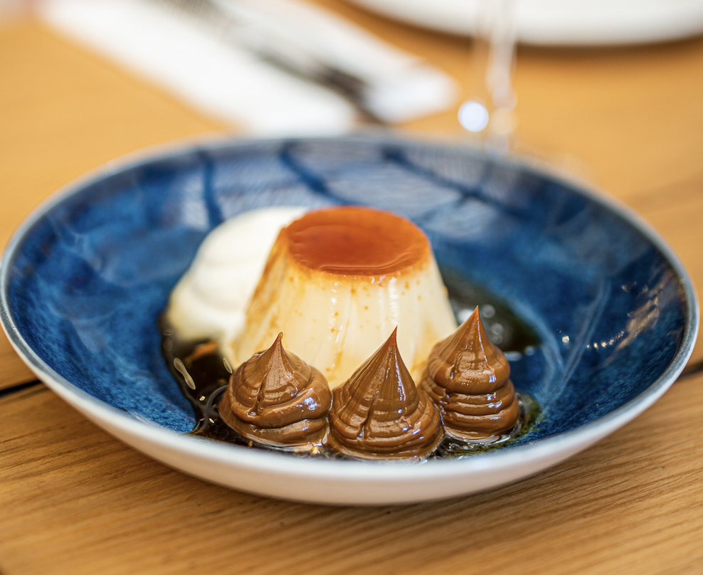 Flan Con Nata Y Dulce De Leche (Porción)