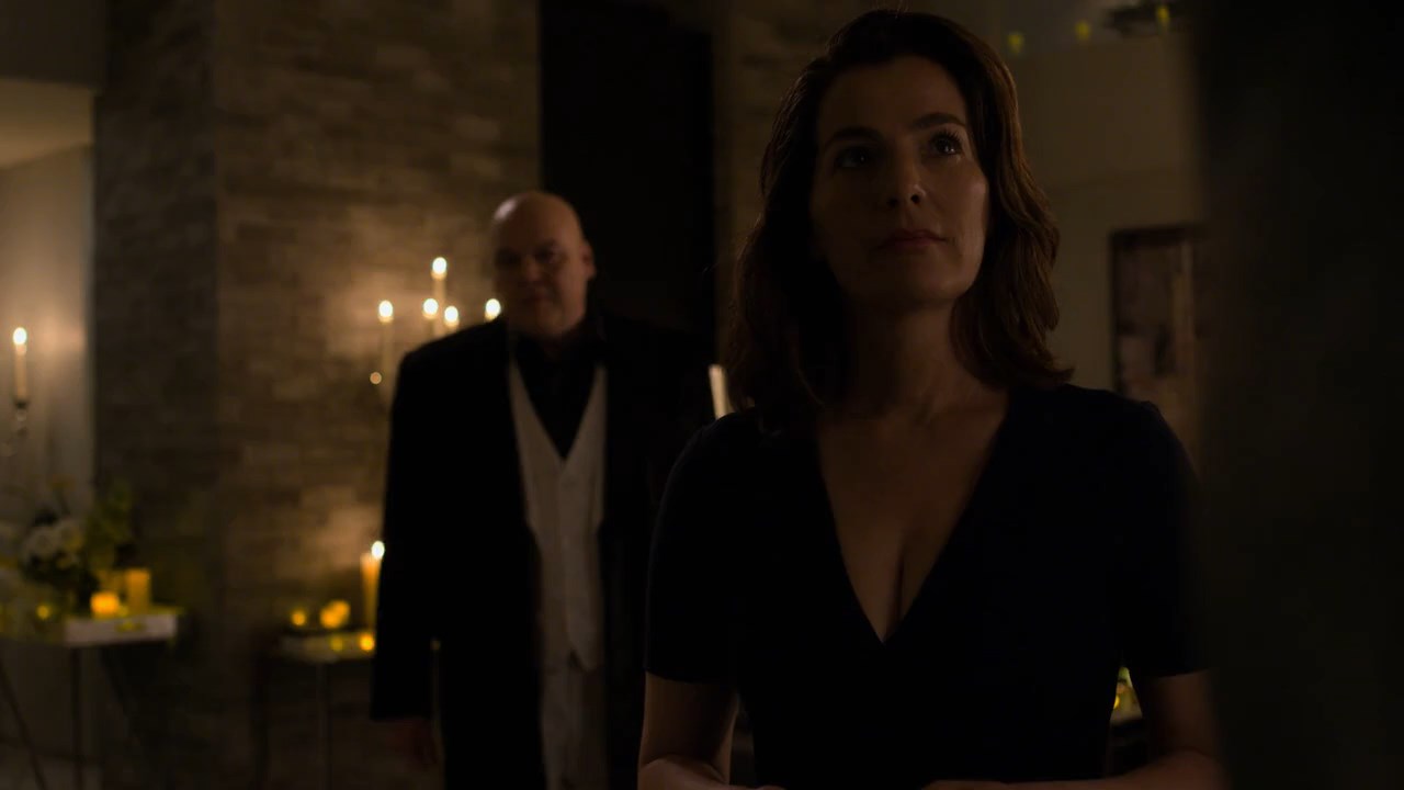 Marvel's Daredevil (2018) Season 3 [Hindi + English] WebRip 480p 720p ESub - Complete Screenshot