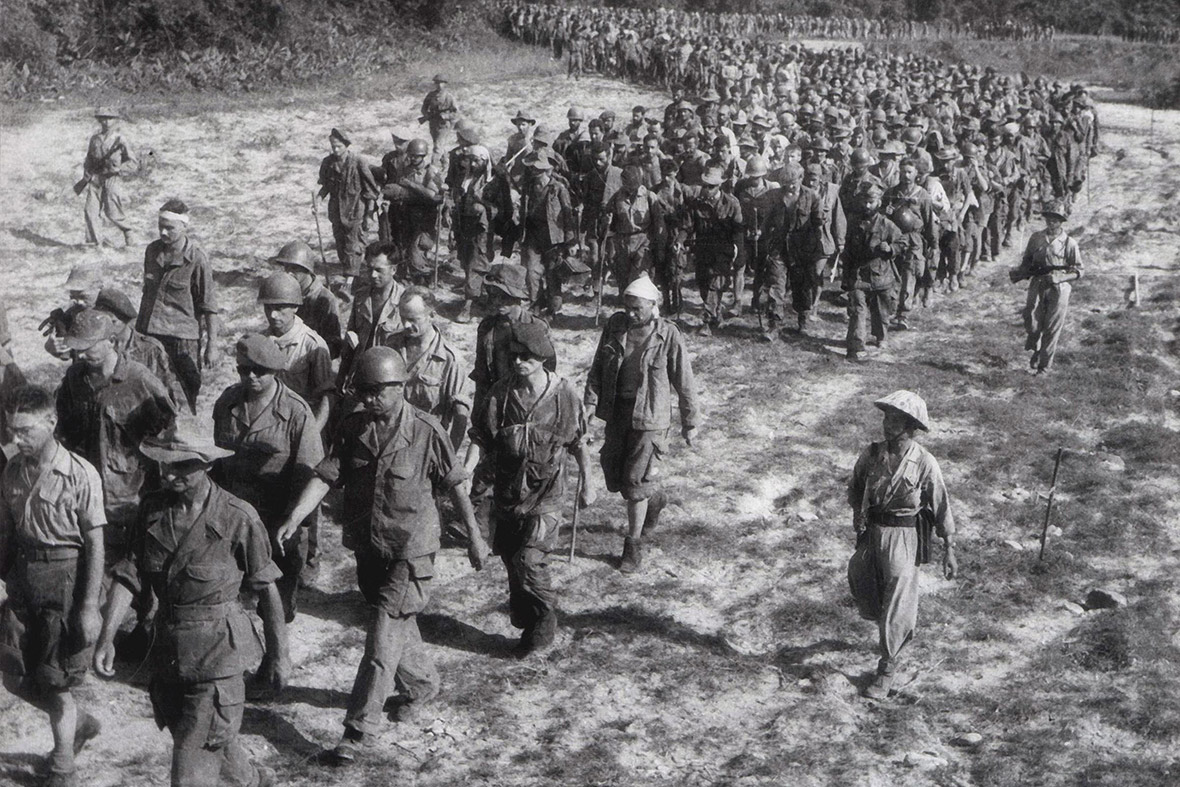 Dien-Bien-Phu-1954-French-prisoners.jpg