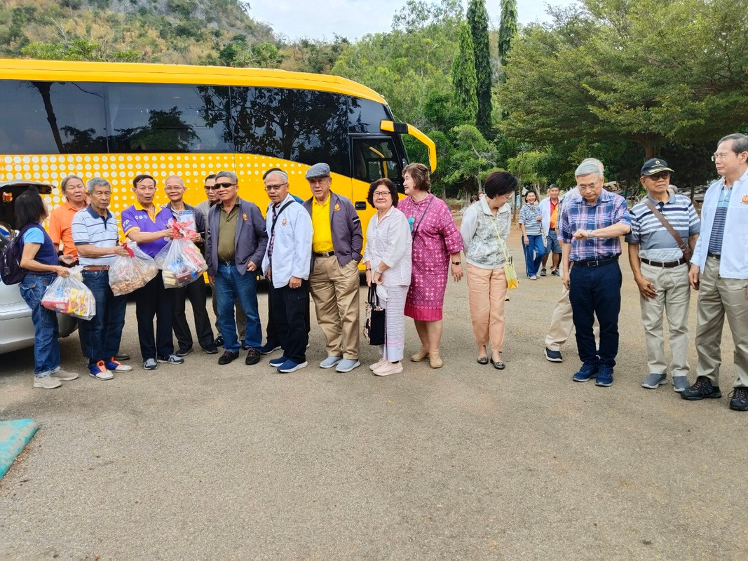 LINE_ALBUM_จปร.22 One Day Trip กาญจนบุรี_241215_15