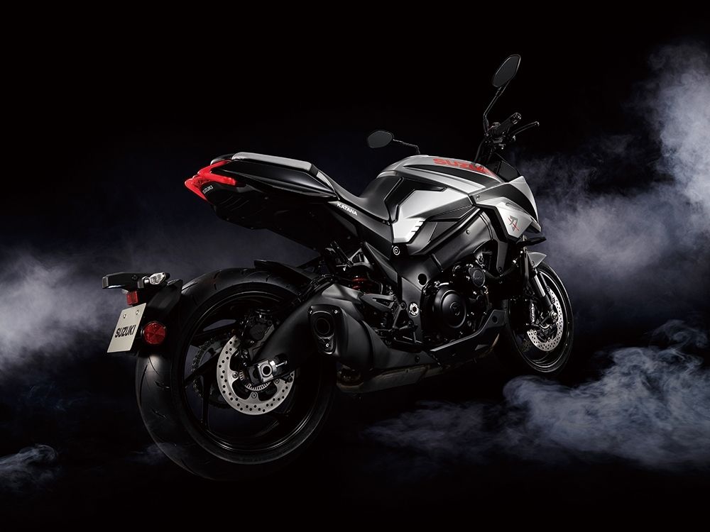 04-2020-suzuki-katana-model