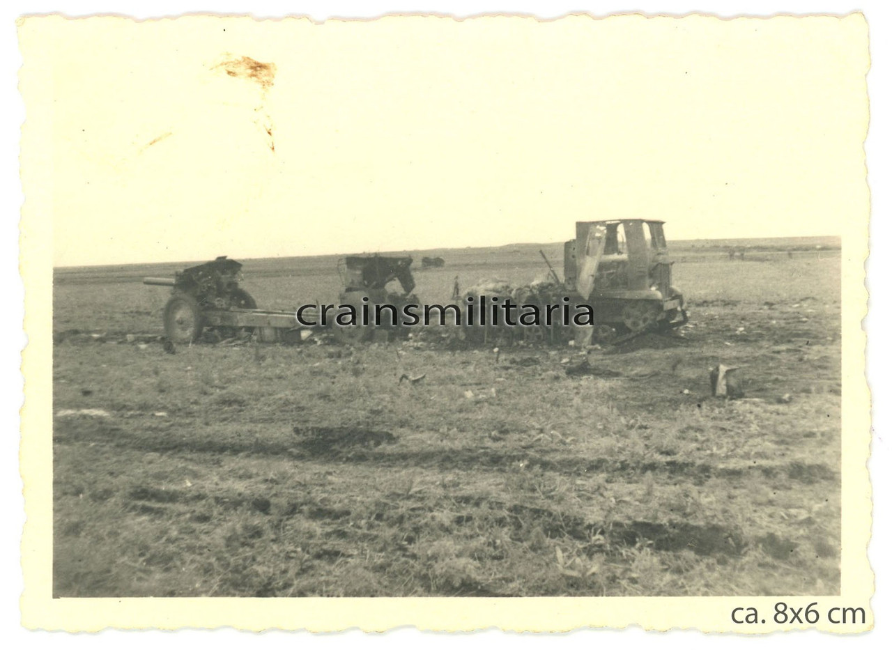 Orig Foto russ Beute Panzer Schlepper Traktor m Geschütz in Russland 1942