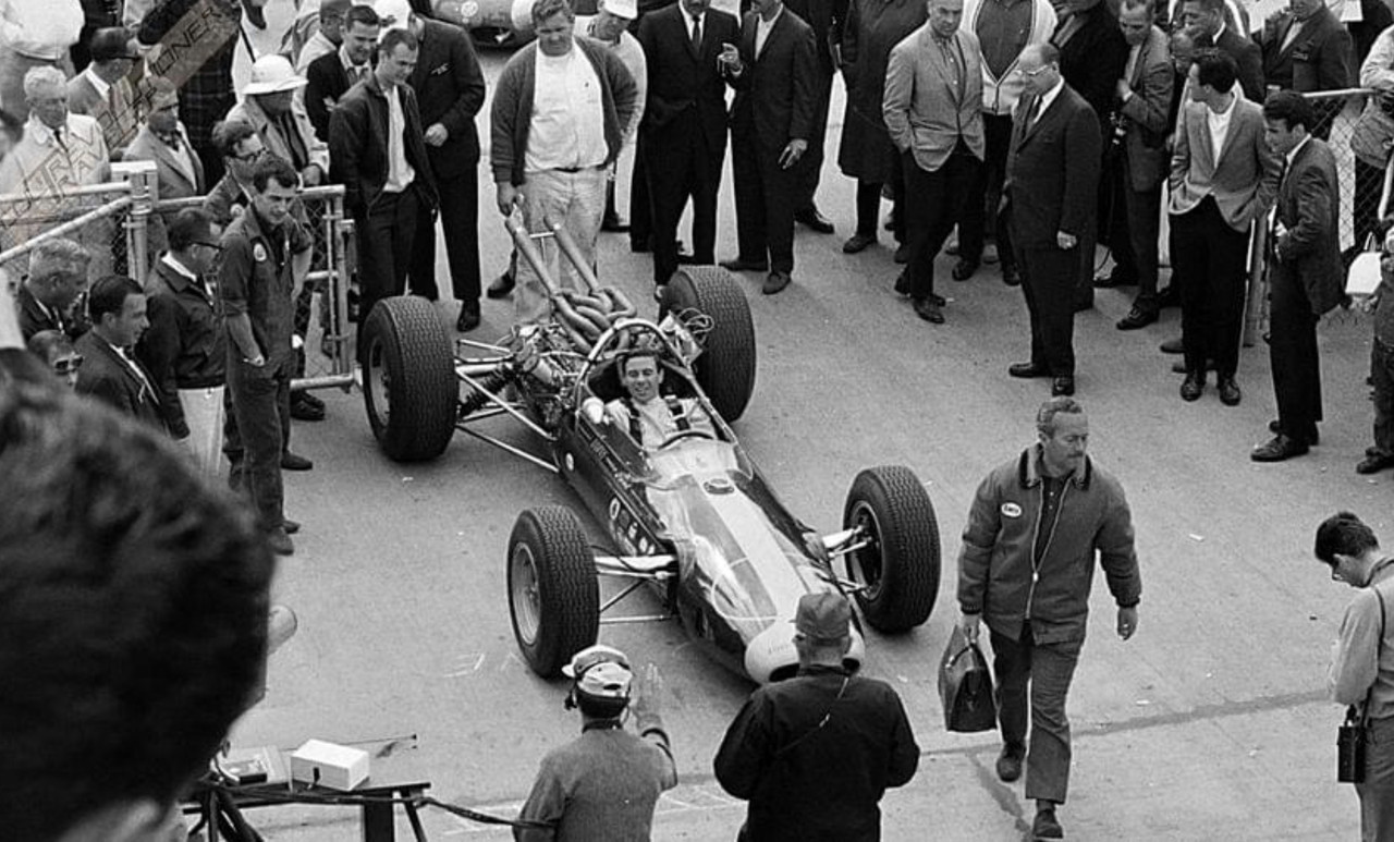 9BA76A24-2B6A-4EAF-A5DD-91432E6EE74C