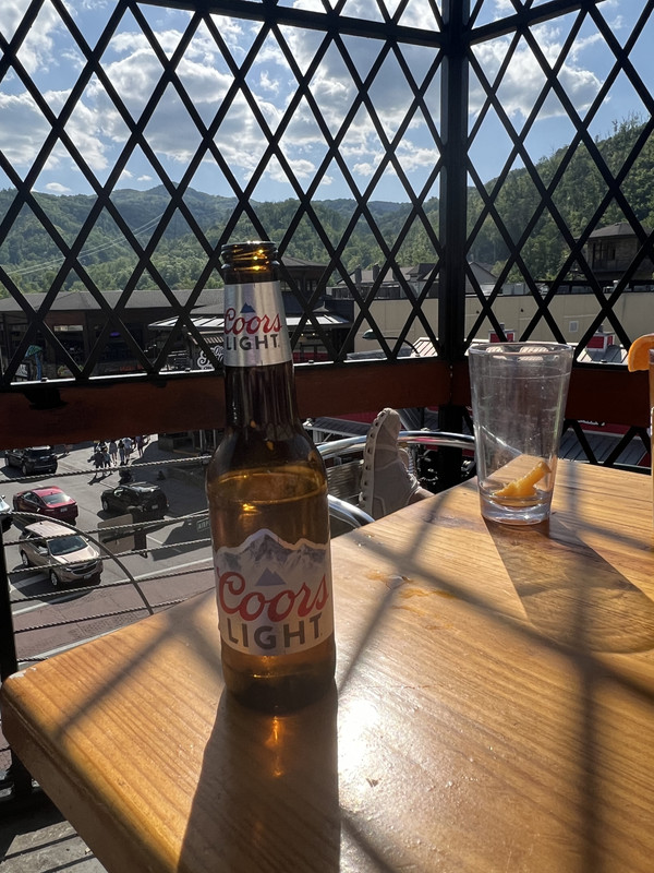 1E12C2E0-7740-49D9-8100-96F268E4776F