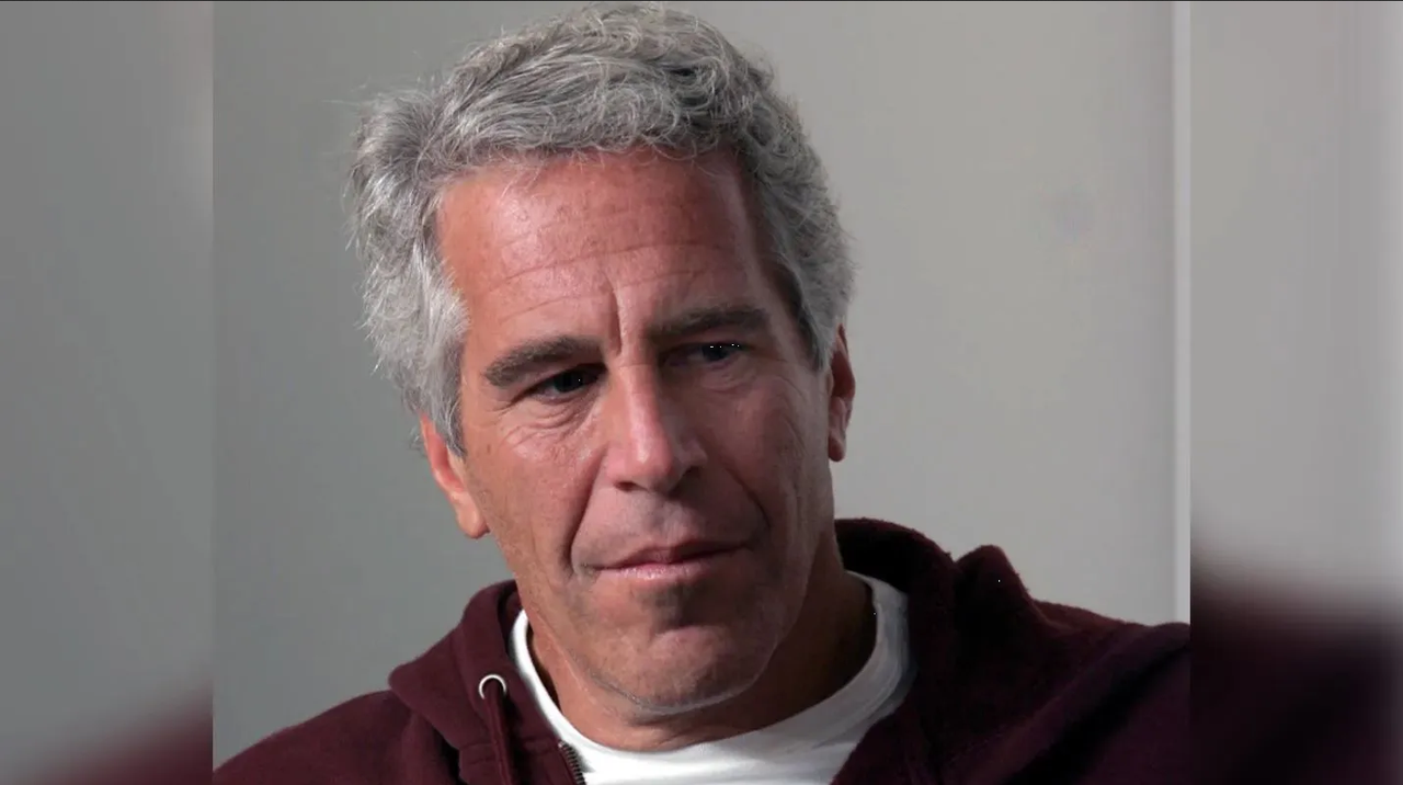 Pubilcan cuarta tanda de documentos del caso de Jeffrey Epstein
