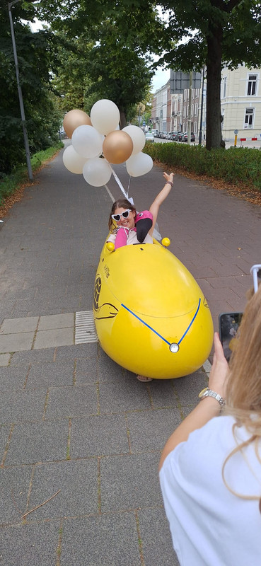 [Afbeelding: trouwfeest.jpg]