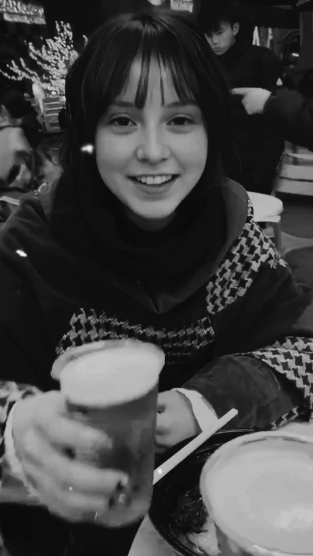 Beebeercheer.gif