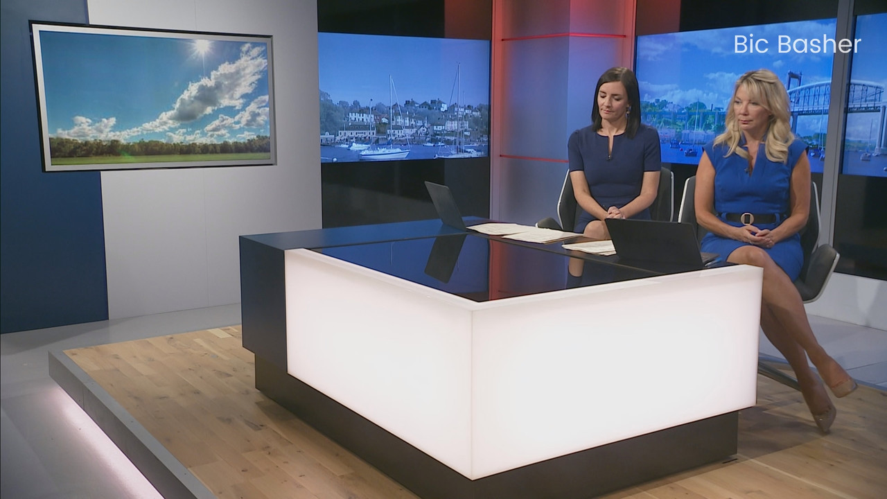07.18 - 18.00.01 - ITV News West Country. Breaking news and current s....ts_snapshot_18.01.964