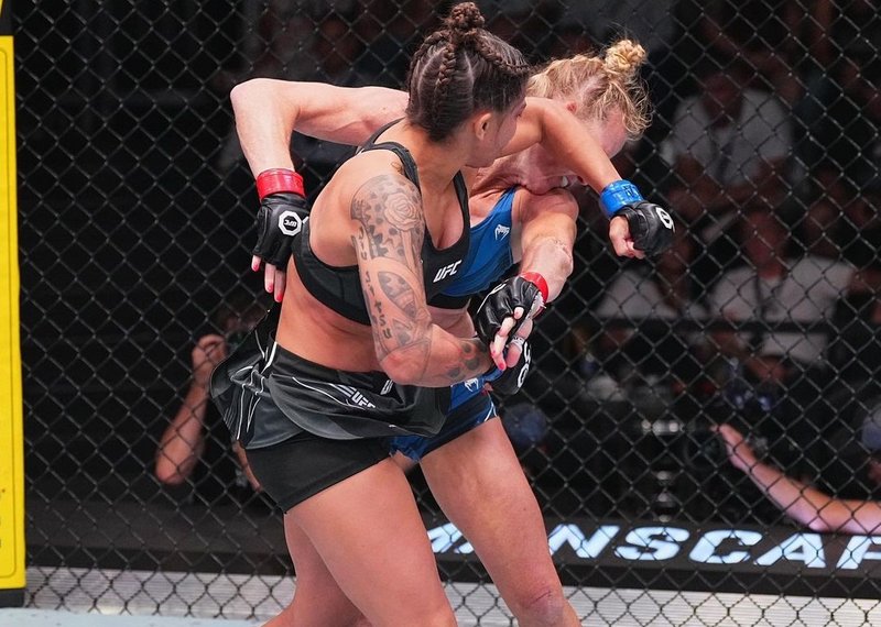 Заплати след UFC on ESPN: Холм - Буено Силва