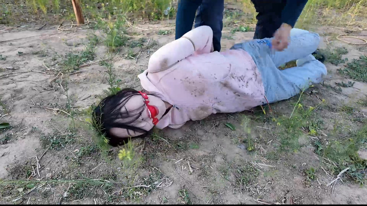 李大侠 小夏瑜伽服绑架贩卖.mp4_20250620_130511.718