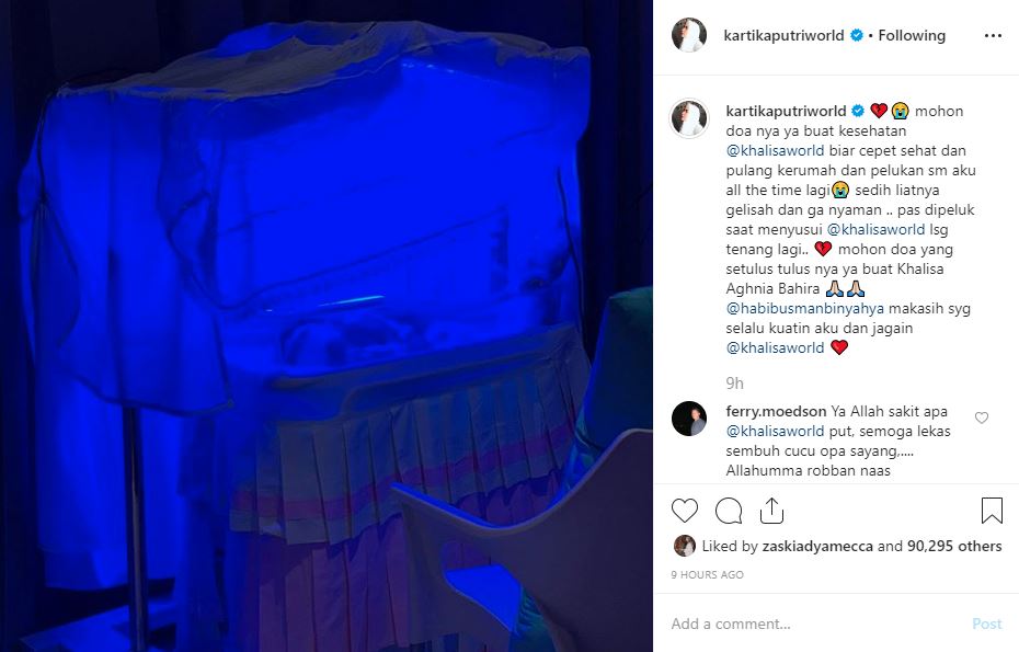 Baby Khalisa di dalam inkubator fototerapi (tangkap layar instagram @kartikaputriworld)