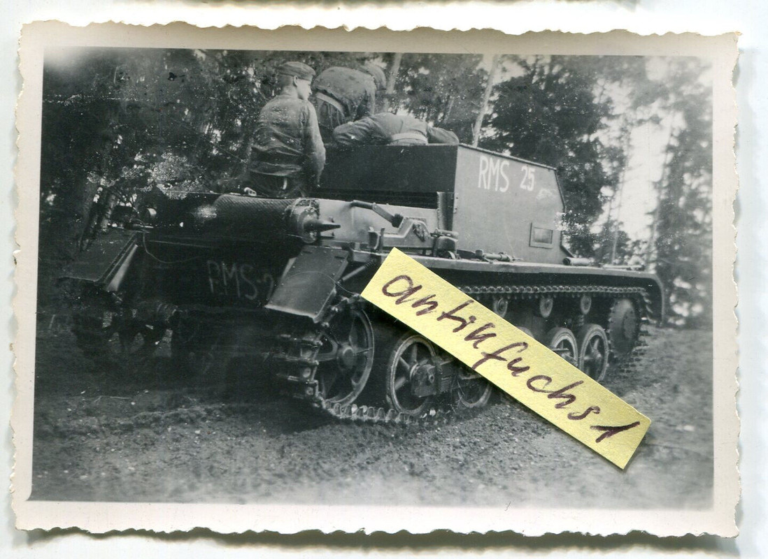 Foto - 2 - Deutscher Panzer mit Kennung RMS-25 aus Lyck in Ostpreußen im 2.WK