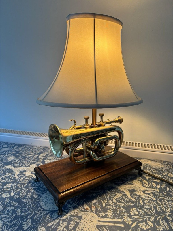 lamp-trumpet.jpg