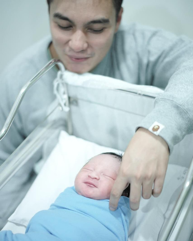 Baim Wong dan putranya