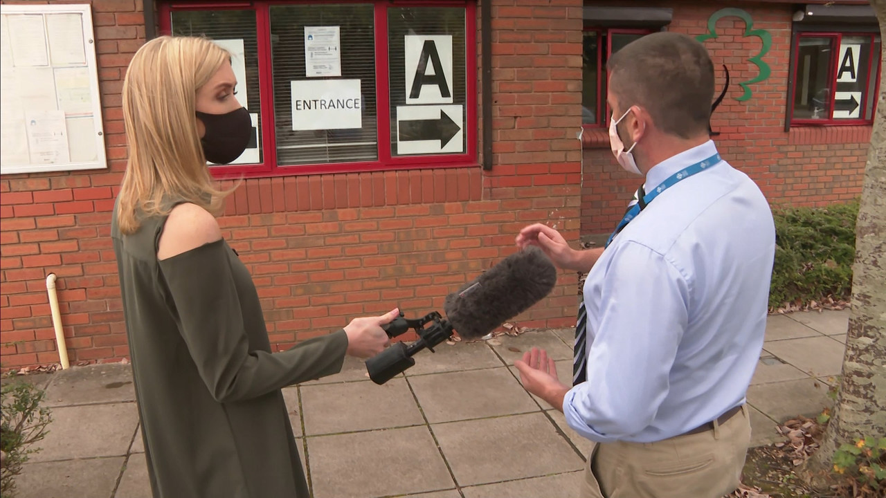 09.23 - 18.00.00 - ITV News Wales at 6. A round-up of all the latest ....ts_snapshot_10.27.689