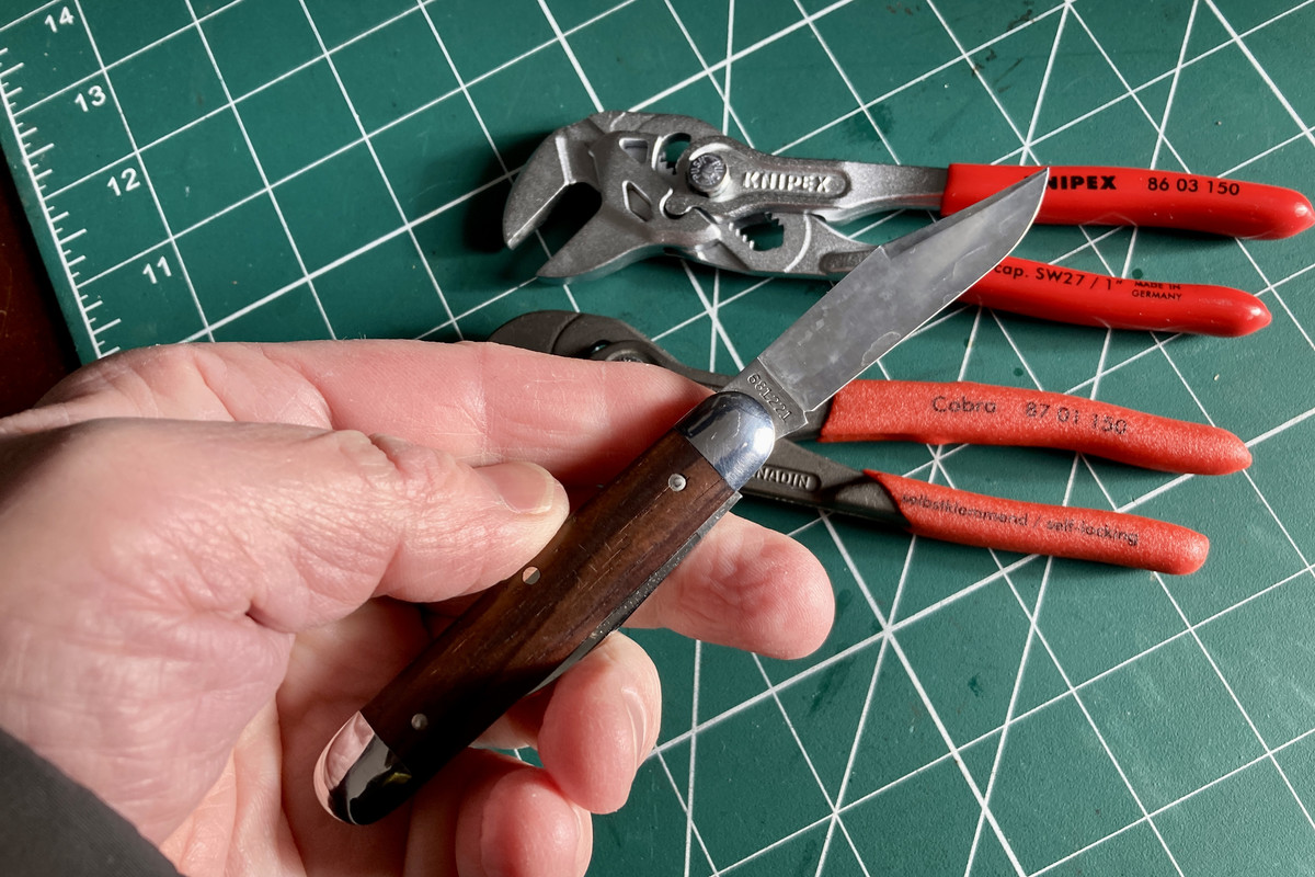 B76C352F-7E81-4FF5-9B0D-B86B5318EAF6