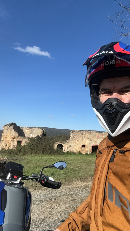 808F24B2-EB3F-423F-87E8-7E860ADC834E