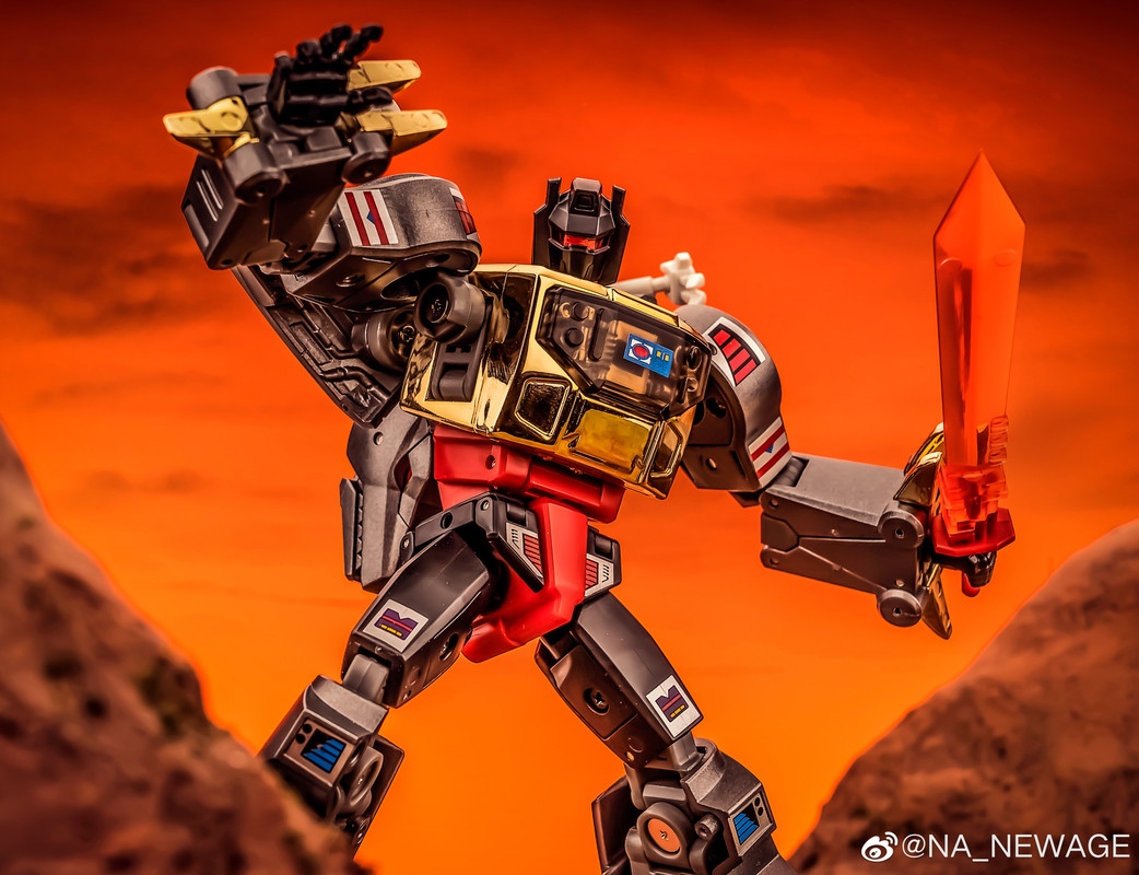 Newage-Toys-H44EX-Ymir-09