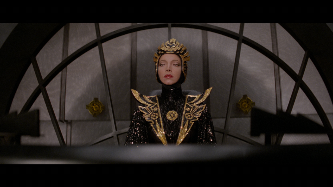 Flash Gordon.mkv_snapshot_00.52.43_[2020.08.19_21.39.38]