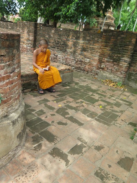 TAILANDIA Y CAMBOYA POR MENOS DE 1000€, VIAJE MARCA DE LA CASA - Blogs de Tailandia - Dia 3 - Ayutthaya, masaje y la mejor azotea de Bangkok (2)