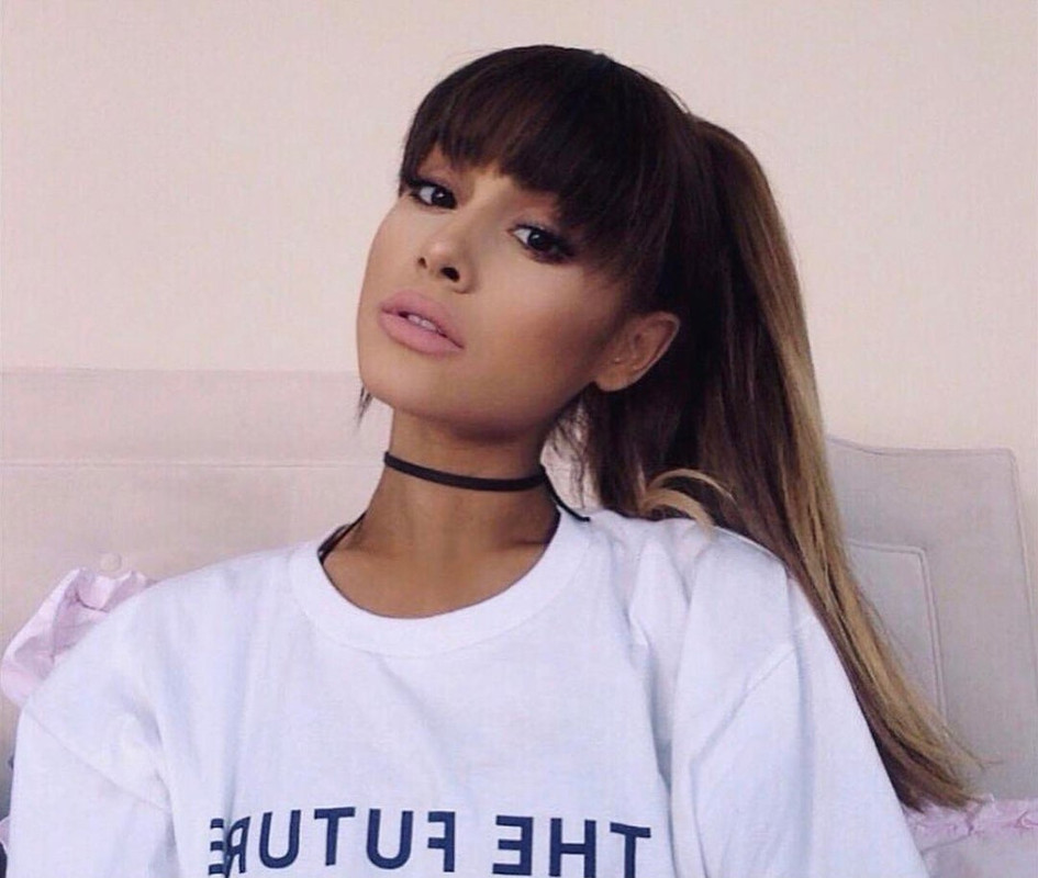 [Image: Ariana-Grande-is-the-Future.jpg]