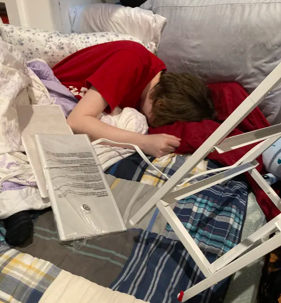 me passed out making tables for silas' mom