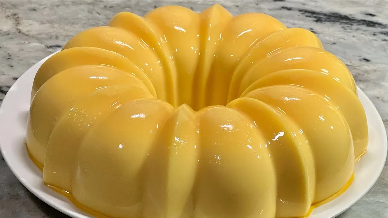 Postre frío: Receta sencilla para preparar gelatina de rompope con durazno