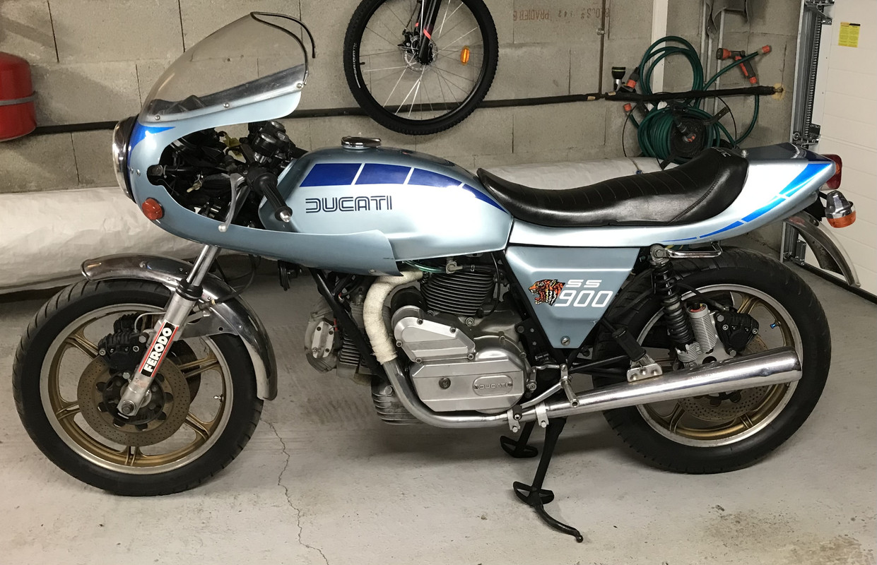 AAA11A57-F98C-4FC9-9323-592D62227EC6