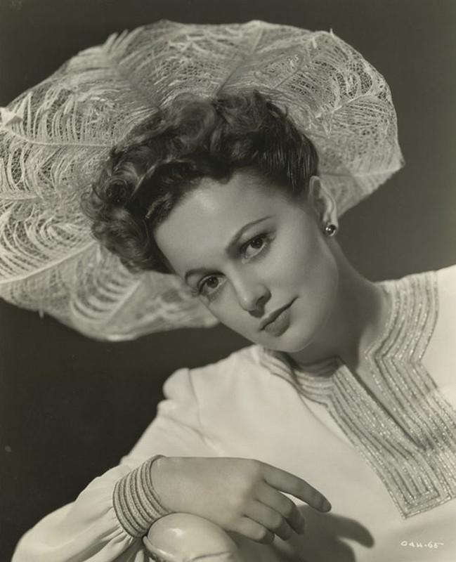 olivia_de_havilland_c11