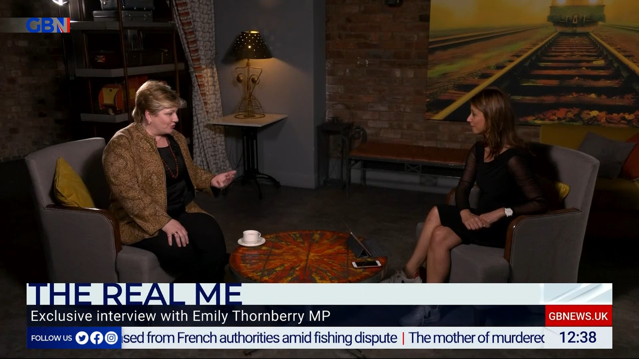 11.02 - 12.00.00 - The Briefing With Gloria De Piero. Your must-watch....ts_snapshot_39.05.555