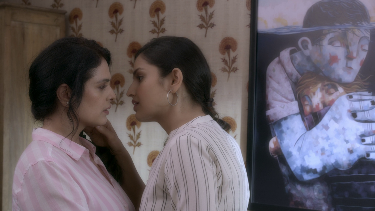 [Image: vlcsnap-2022-09-30-17h39m49s521.png]