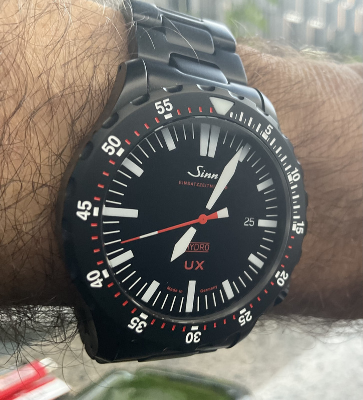 AF900E3C-D71D-4568-B300-249C8B7C5CD7