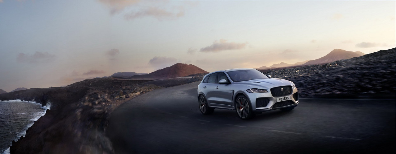 2018 Jaguar F-PACE SVR (8)