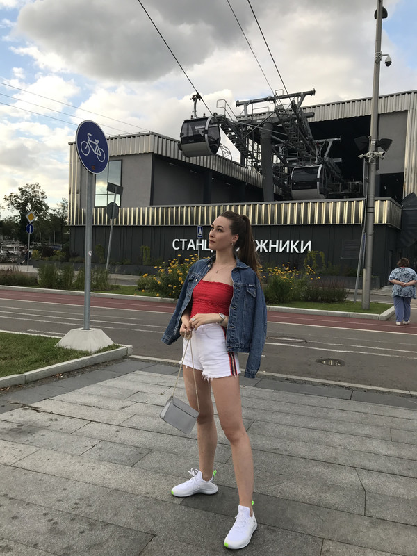 921AC342-AC75-49EB-85EE-8A4765504579