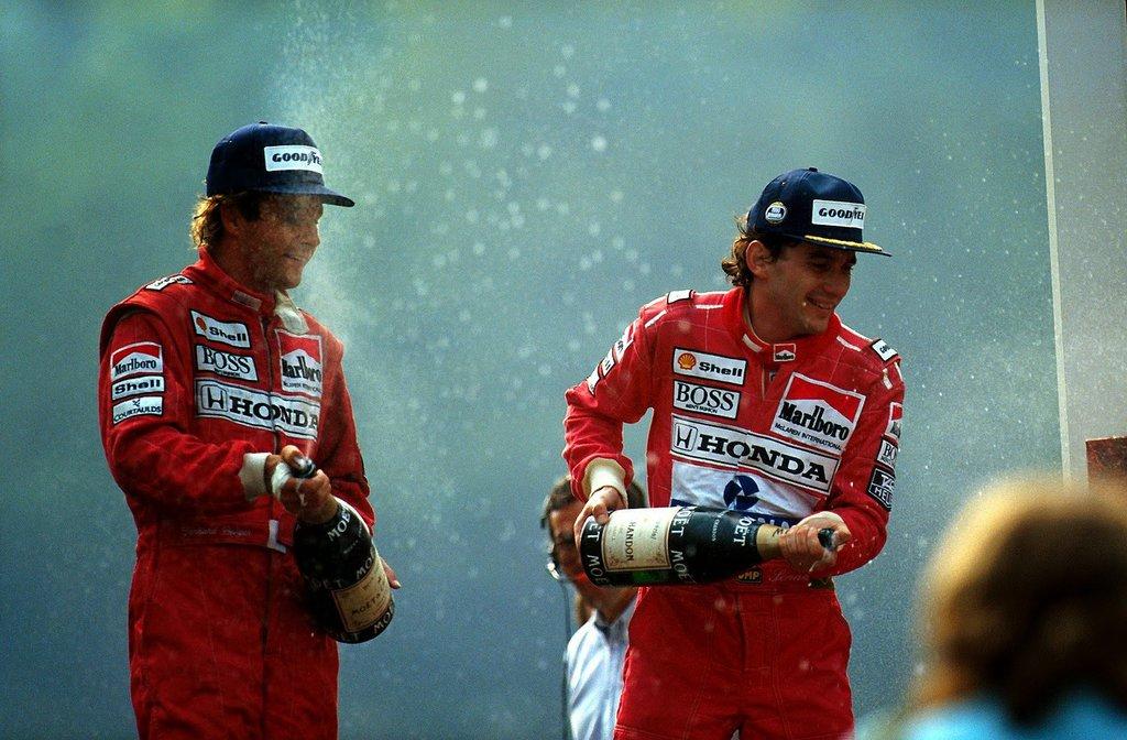 1990 бел подиум